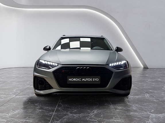 Audi RS4 8 of 27
