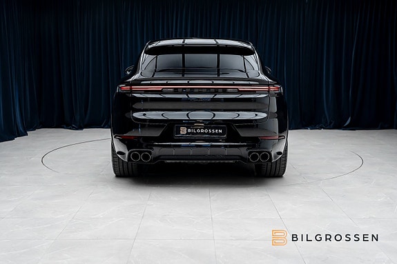 Porsche Cayenne Coupe 4 of 5