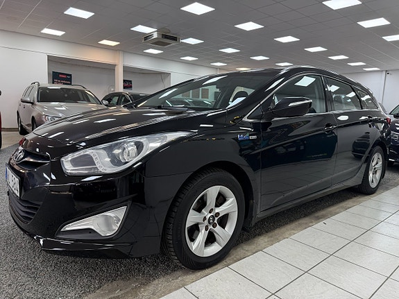 Hyundai i40 2 of 21