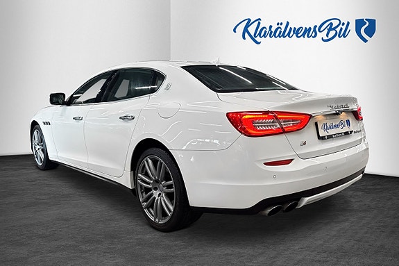 Maserati Quattroporte 4 of 5
