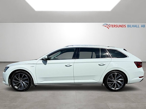 Skoda Superb 4 of 5