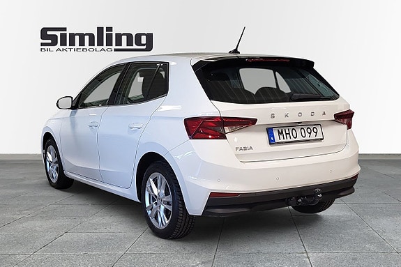 Skoda Fabia 2 of 5