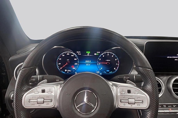 Mercedes-Benz C300 13 of 15