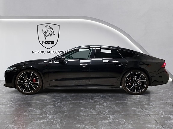 Audi A7 2 of 5