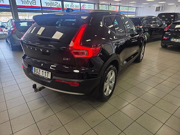 Volvo XC40 11 of 26