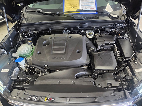 Volvo XC40 17 of 26