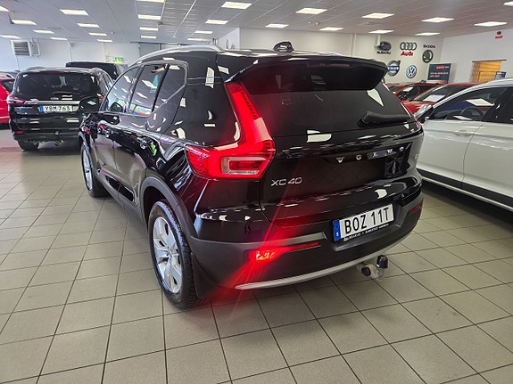 Volvo XC40 5 of 5