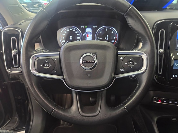 Volvo XC40 20 of 26