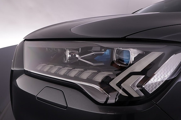 Audi Q7 7 of 24