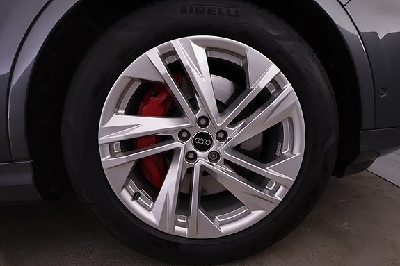 Audi Q7 3 of 5