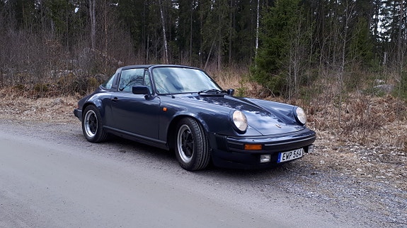 Porsche 911 Targa 2 of 5