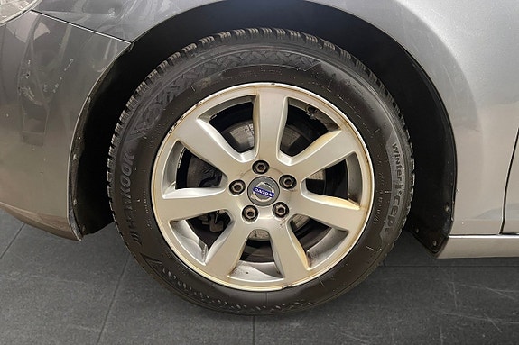 Volvo V40 16 of 16