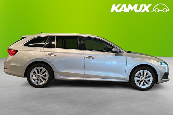 Skoda Octavia 2 of 5