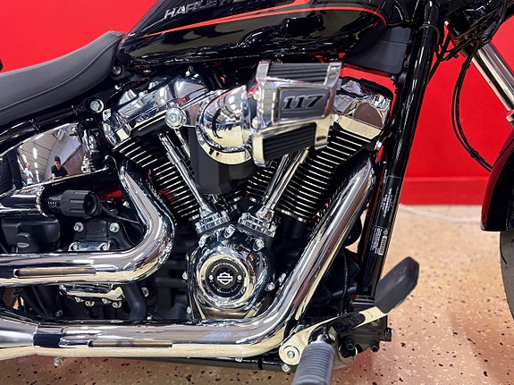 Harley-Davidson Breakout 0 MIL HELT ORG. 4 of 6