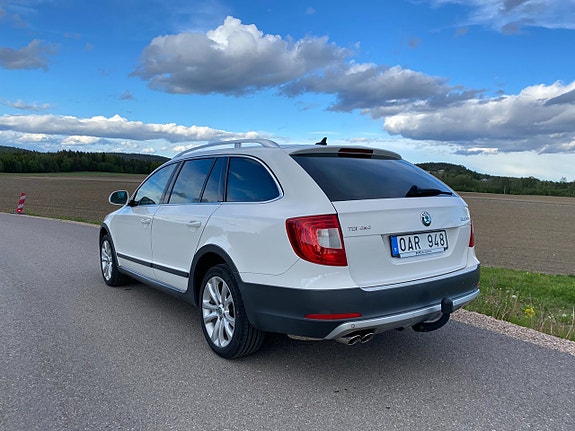 Skoda Superb 3 of 5