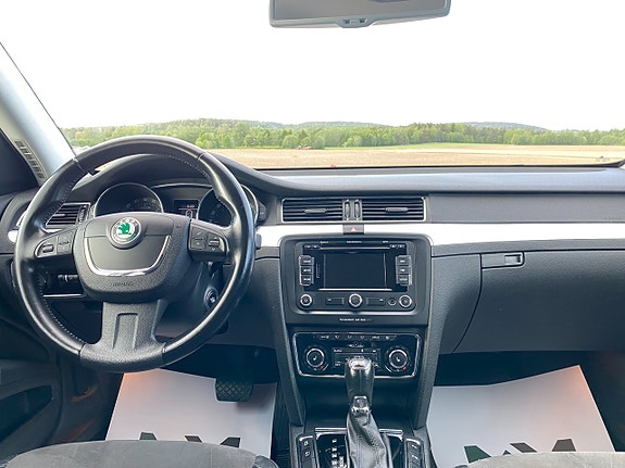 Skoda Superb 16 of 19