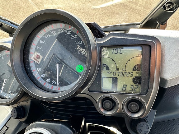 Yamaha Fjr1300 1.3 2 of 7