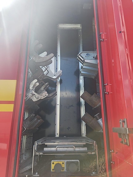 Mercedes-Benz Arocs 3251 Tungflakbärgare FALKOM Scorpion 8 of 21