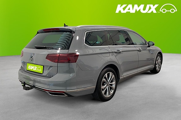 Volkswagen Passat 5 of 5
