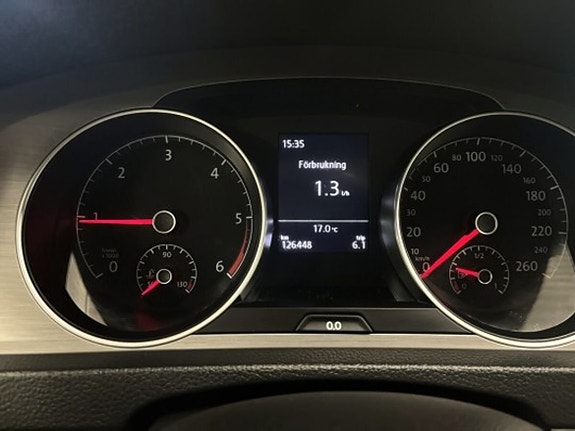 Volkswagen Golf VII 15 of 20