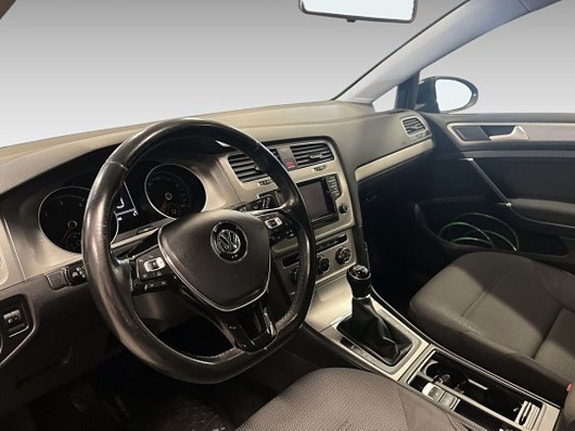 Volkswagen Golf VII 10 of 20