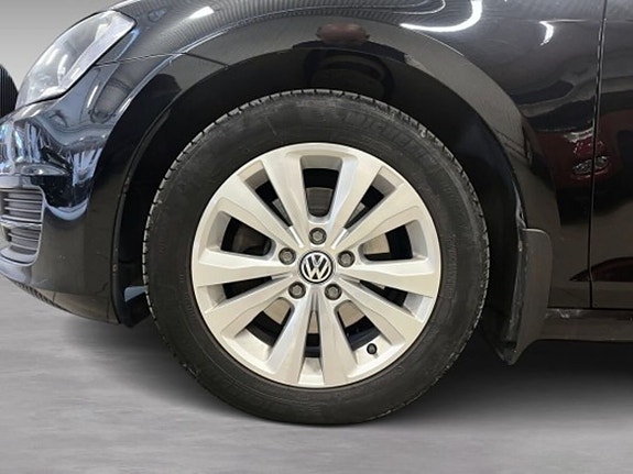 Volkswagen Golf VII 8 of 20