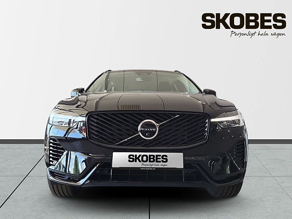 Volvo XC60 2 of 5