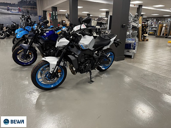 Yamaha MT-09 2025 Ice Strom 3 of 5