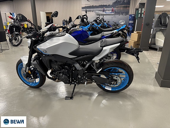 Yamaha MT-09 2025 Ice Strom 4 of 5
