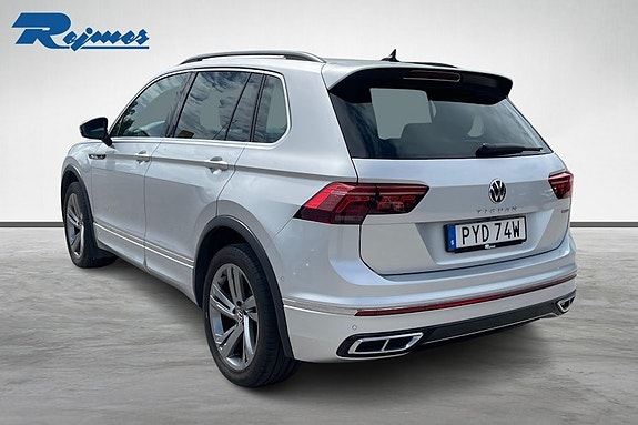Volkswagen Tiguan 3 of 5