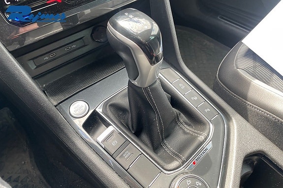 Volkswagen Tiguan 17 of 22