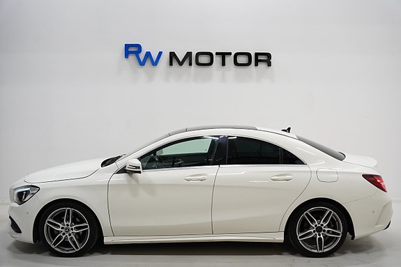 Mercedes-Benz CLA200 3 of 5