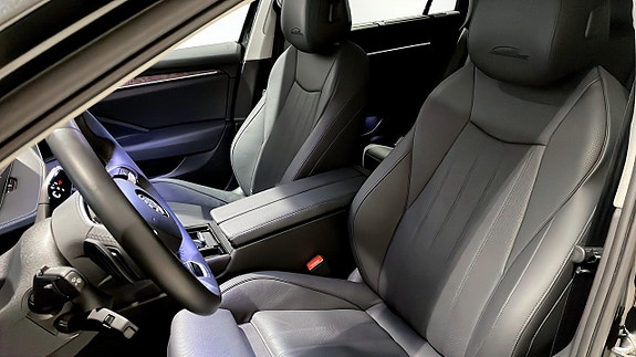 Skoda Superb 8 of 14