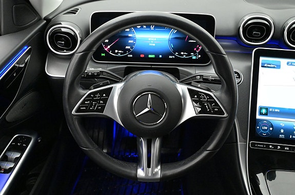 Mercedes-Benz C300 7 of 27