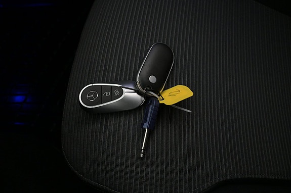 Mercedes-Benz C300 21 of 27