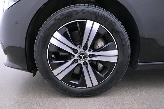 Mercedes-Benz C300 27 of 27