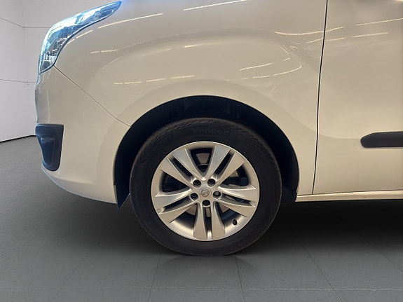 Opel Combo 8 of 23