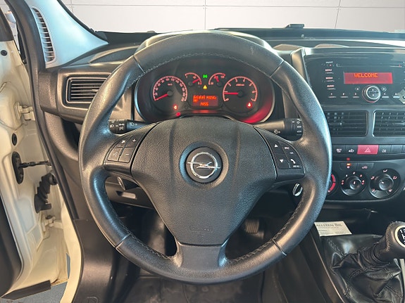 Opel Combo 18 of 23