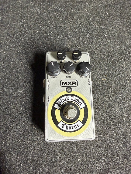 MXR ZW-38 Black Label Chorus – Zakk Wylde Signature | Blocket