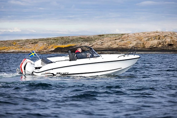 Micore 68BR R-design Mercury 200 V6 12 of 12