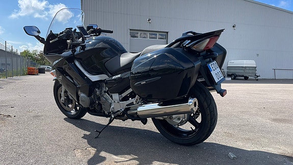 Yamaha FJR1300 5 of 5