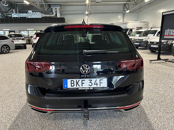 Volkswagen Passat 3 of 5