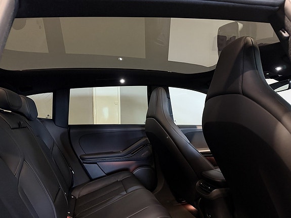 NIO ET5 Touring 19 of 30