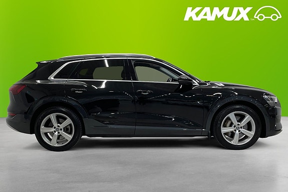 Audi e-tron 2 of 5
