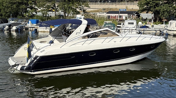 Princess V40 - 96 / 2x VP KAD 300 - 04 2 of 23