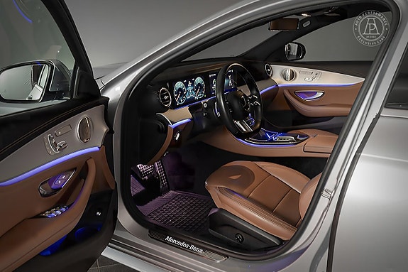 Mercedes-Benz E450 4 of 10