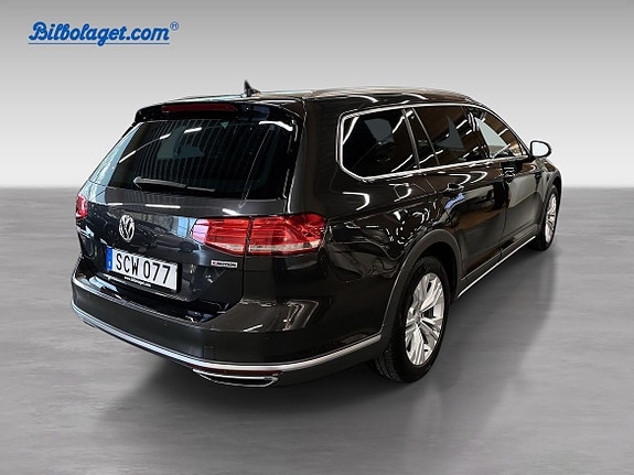 Volkswagen Passat Alltrack 5 of 5