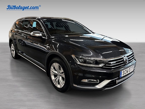 Volkswagen Passat Alltrack 3 of 5