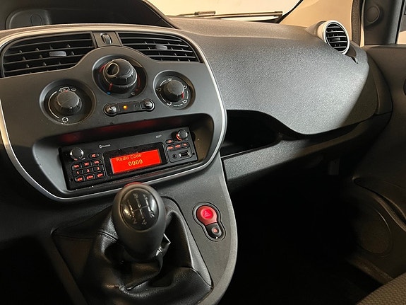 Renault Kangoo Express 9 of 13