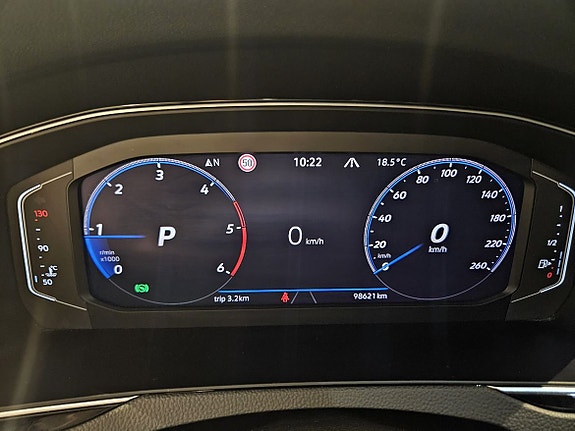 Volkswagen Passat 21 of 27